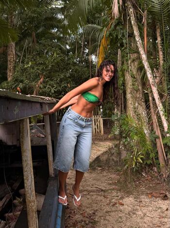 Alane Dias