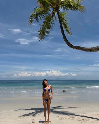 Leaked Alannalouise private photo viral onlyfans