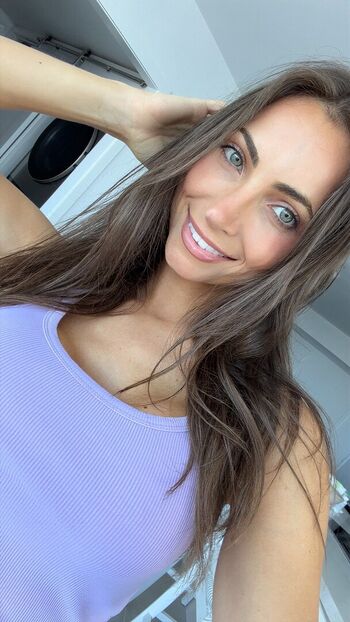 Leaked Alannalouise private photo viral onlyfans