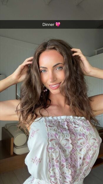 Leaked Alannalouise  page private photo viral onlyfans