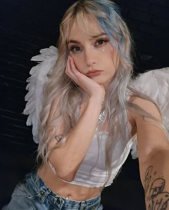 Leaked Alaska zade private photo viral onlyfans