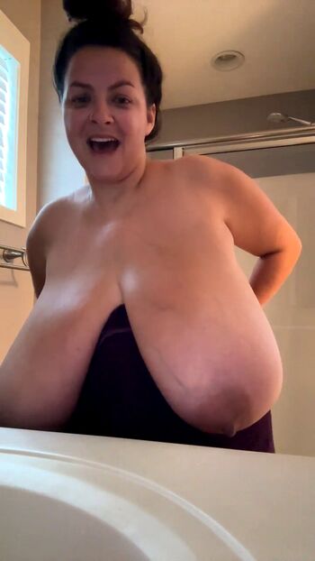 Leaked Alaura grey private photo viral onlyfans