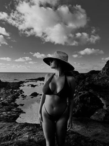 Leaked Albaagdiazz private photo viral onlyfans