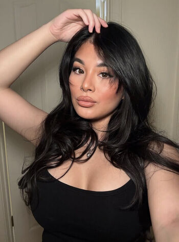 Leaked Aleenatran private photo viral onlyfans