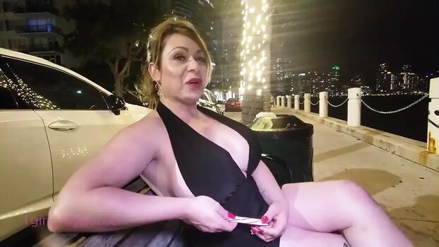 Leaked Alejandra flores private photo viral onlyfans
