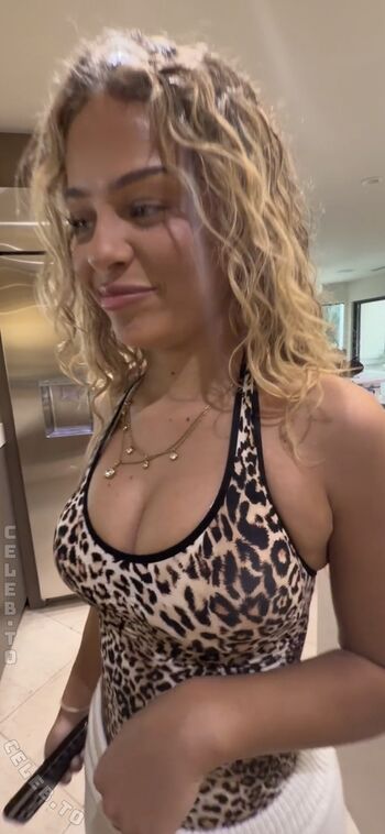 Leaked Alessiasxr page private photo viral onlyfans
