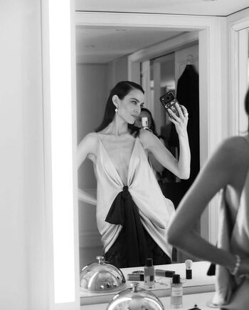 Leaked Alexa chung page private photo viral onlyfans