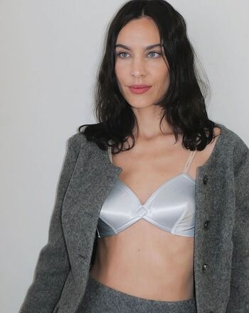 Leaked Alexa chung page private photo viral onlyfans