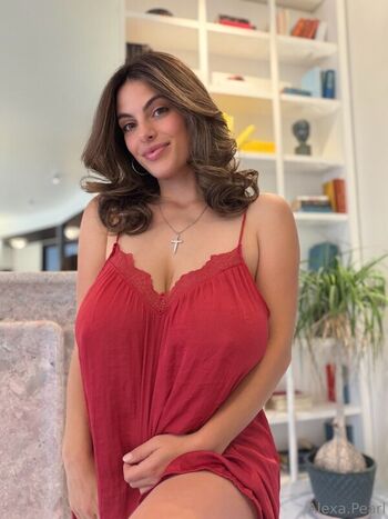 Alexa Pearl