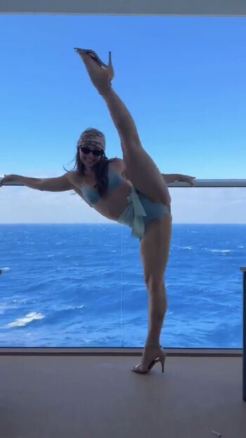 Leaked Alexandra kerr private photo viral onlyfans