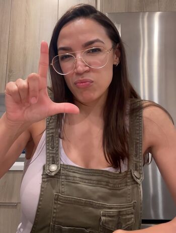 Leaked Alexandria ocasio cortez private photo viral onlyfans