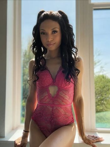 Leaked Alexaskye private photo viral onlyfans