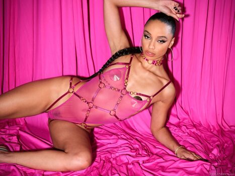 Alexis Tae