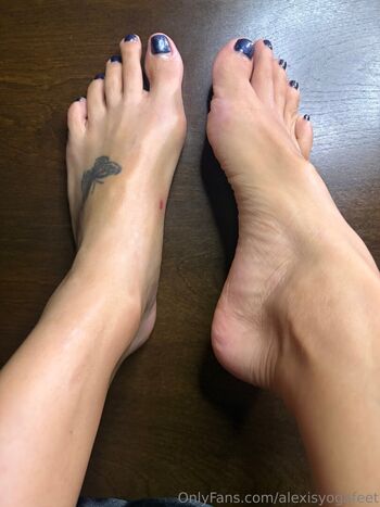 Leaked Alexisyogafeet private photo viral onlyfans