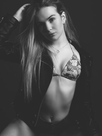 Leaked Alicia arwen private photo viral onlyfans