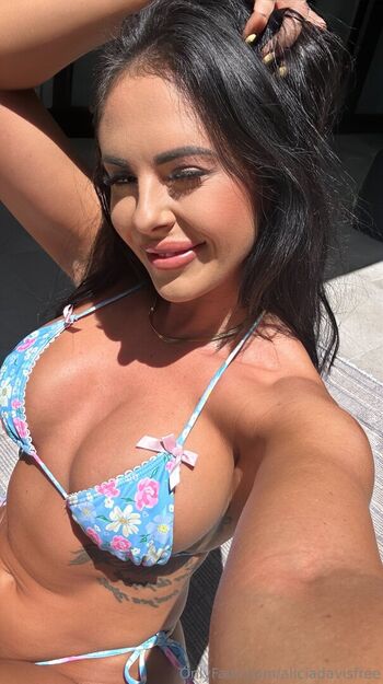 aliciadavisfree