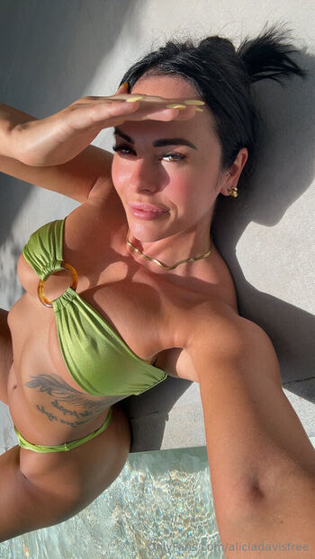 aliciadavisfree