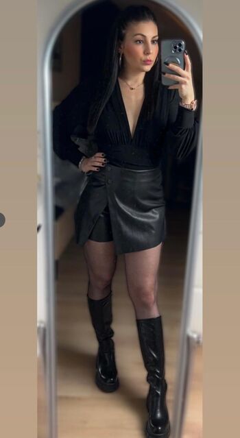 Leaked Aliiiimr private photo viral onlyfans