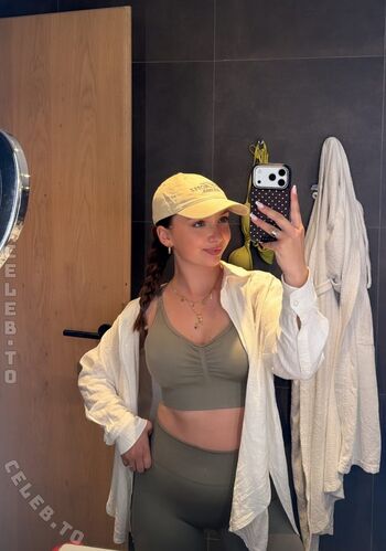 Leaked Alinamour private photo viral onlyfans