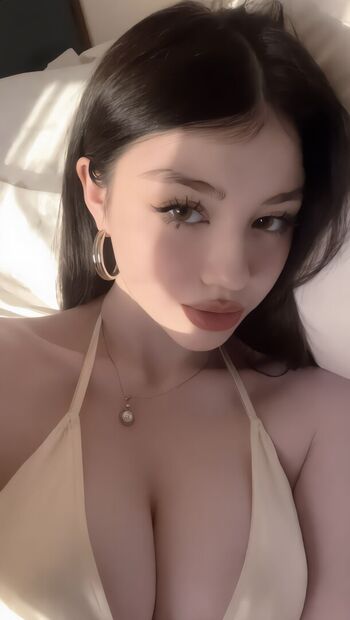 Leaked Alissaayours alissaareserv private photo viral onlyfans