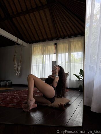 Leaked Aliya kiss private photo viral onlyfans