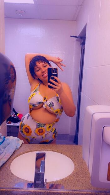 Leaked Allalycia private photo viral onlyfans