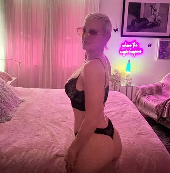Leaked Allthingsheather private photo viral onlyfans