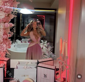 Leaked Almira azemi page private photo viral onlyfans