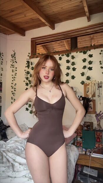 Leaked Alondra bravo private photo viral onlyfans