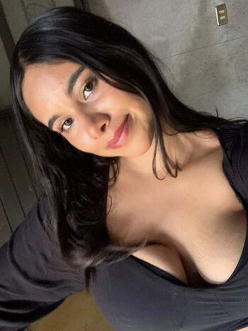 Leaked Alondraaatrejo private photo viral onlyfans