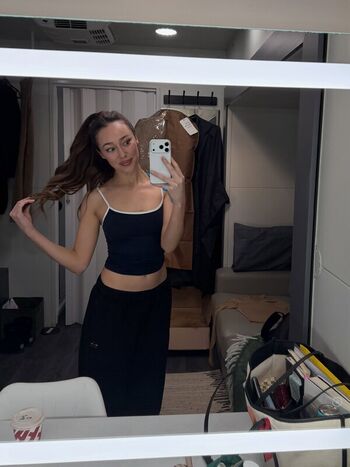 Leaked Alycia debnam carey private photo viral onlyfans