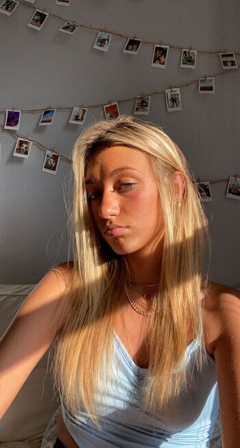 Alyna Wampler