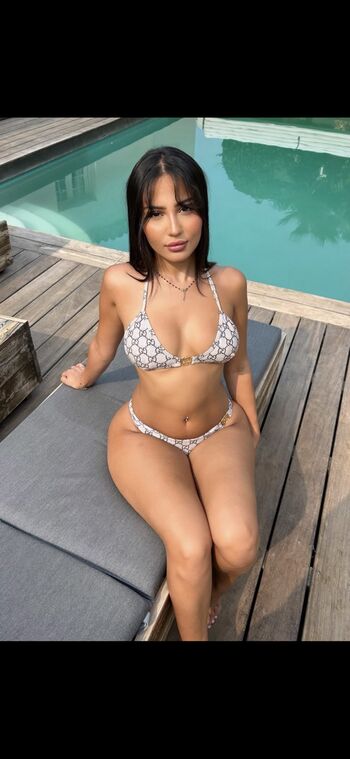 Leaked Alyssazayen private photo viral onlyfans