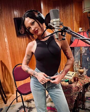 Amanda Shires