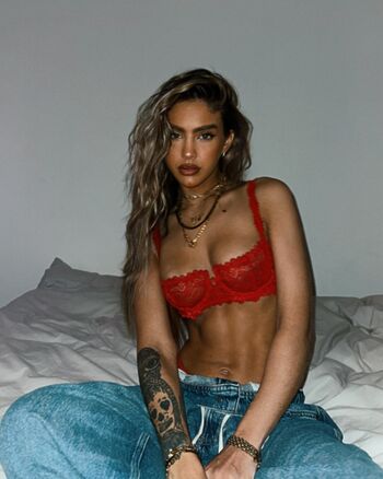 Leaked Amandine valles private photo viral onlyfans