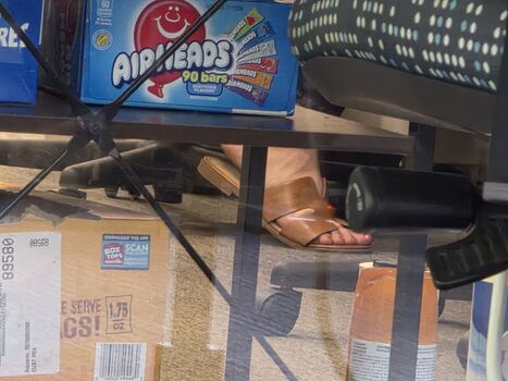 Amateur Foot Fetish Content