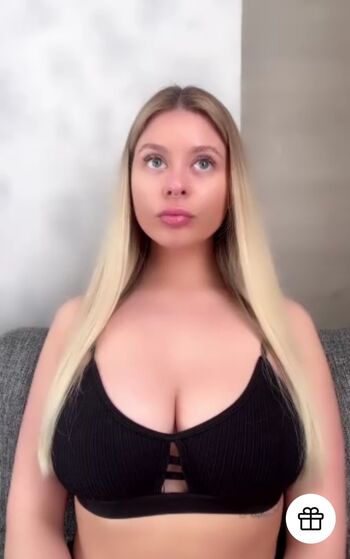 Leaked Amateur streamers private photo viral onlyfans