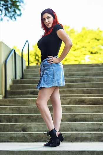 Amber Lee Connors