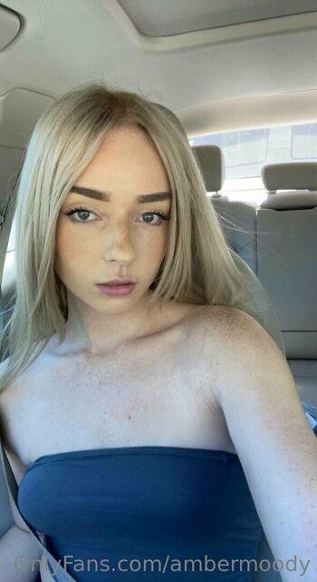 Amber Moody / Ambermoody
