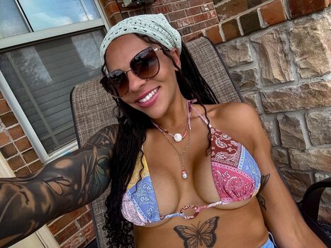 Leaked Amber reacts private photo viral onlyfans