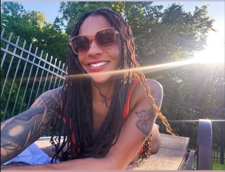 Leaked Amber reacts private photo viral onlyfans