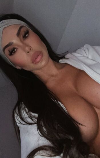 Leaked Amberemery private photo viral onlyfans