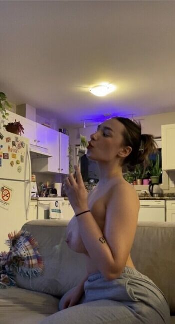 Leaked Ambzzzie private photo viral onlyfans
