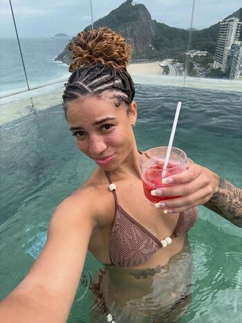 Leaked Amiah simmons page private photo viral onlyfans