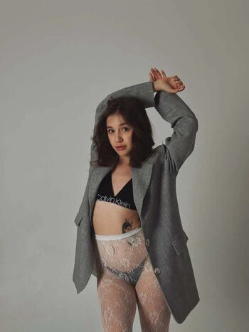 Leaked Amilewis private photo viral onlyfans