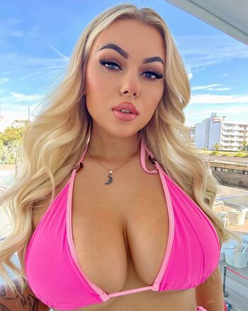 Leaked Amira hleia private photo viral onlyfans