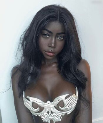 Leaked Amira west private photo viral onlyfans