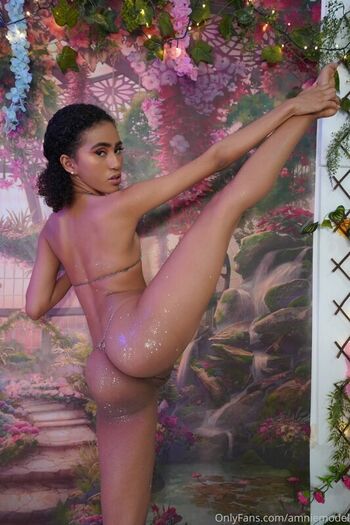 Leaked Amniemodel page private photo viral onlyfans