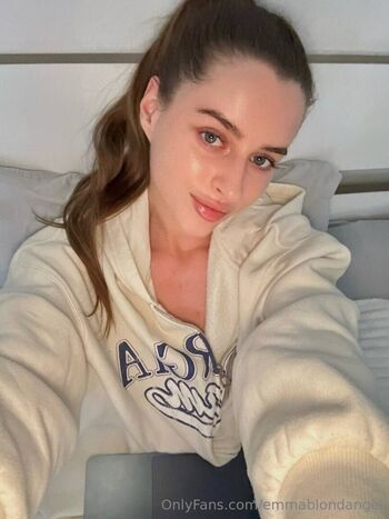 amywinestine