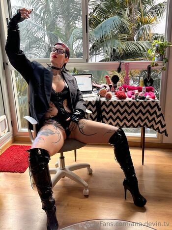 ana.devin.tv